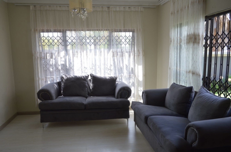 5 Bedroom Property for Sale in Doringkruin North West
